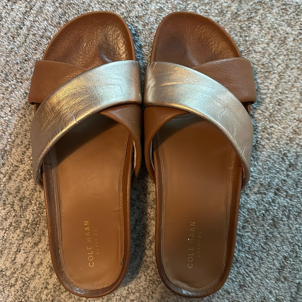 Amazing tan and rose gold sandal